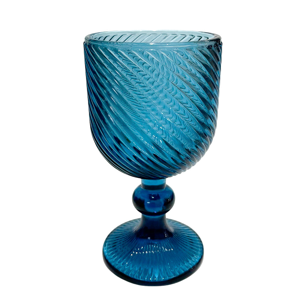 Copa de vidrio Home Elegance de colores surtidos y 14.5 cm de alto.