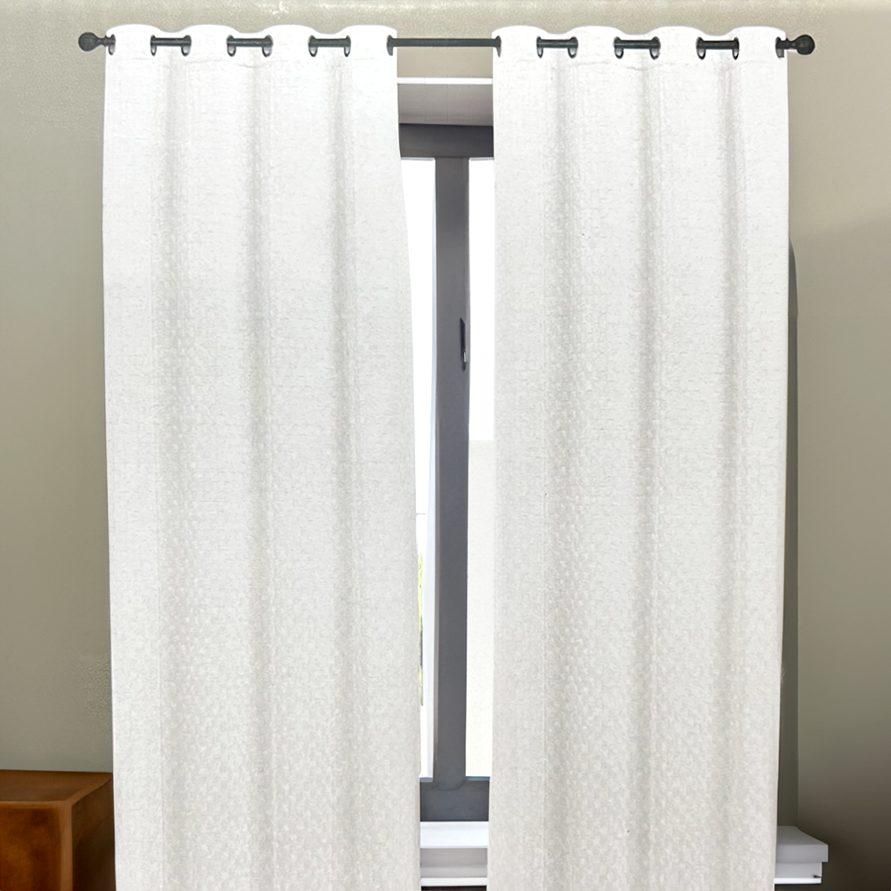Cortina Zaragoza Lord Club 54" x 84" con Aros – Dark Room