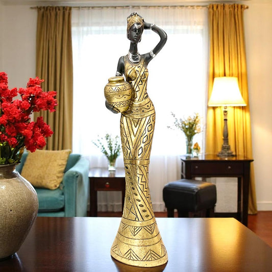 Figura Decorativa Concepts / Dama / 8x7x31 cm / Poliresina