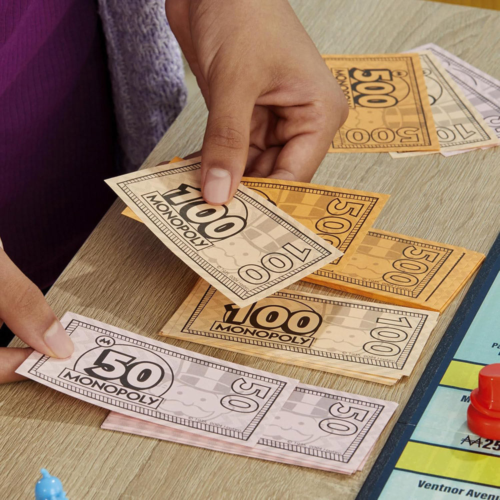 Monopoly Knockout / Hasbro Games