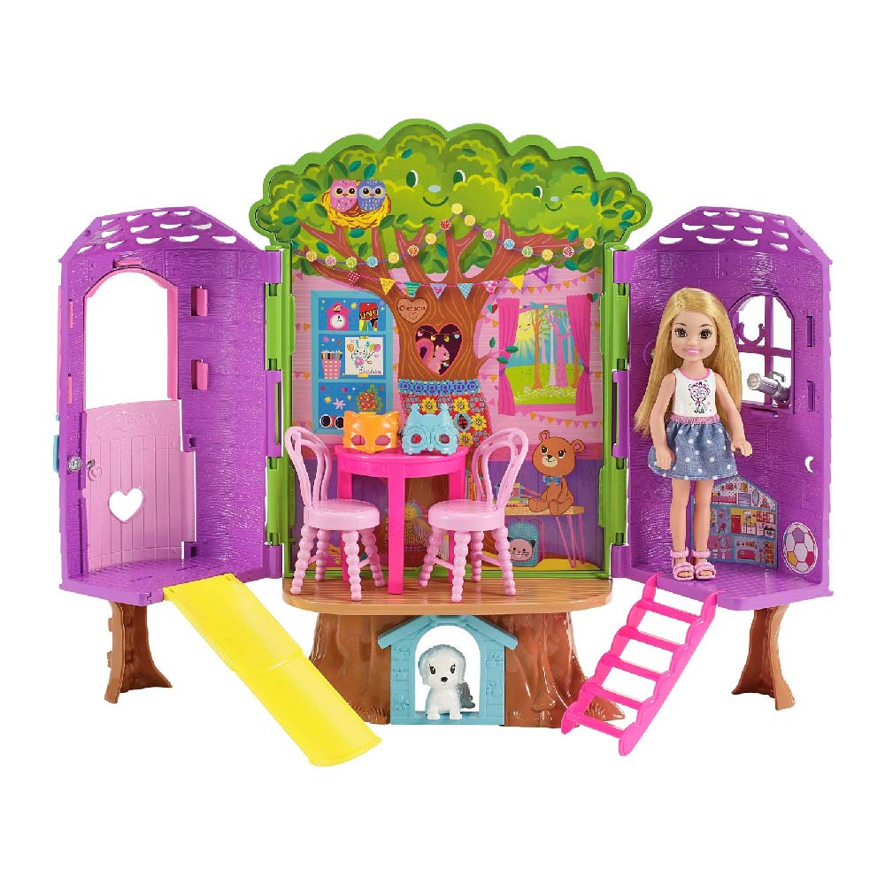 Muñeca Barbie Club Chelsea Casa del árbol