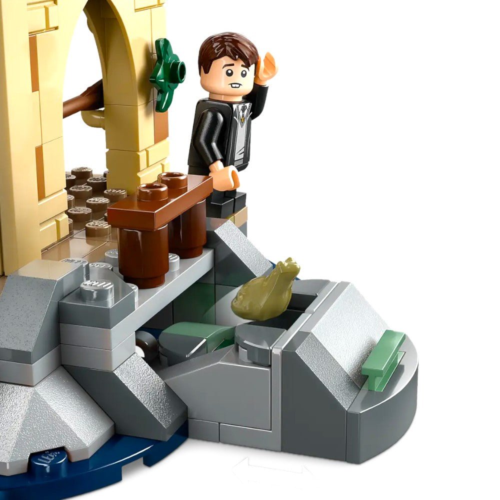 Bloques LEGO Harry Potter / Cobertizo del Castillo de Hogwarts - Lego - Titan.com.pa - 673419388276