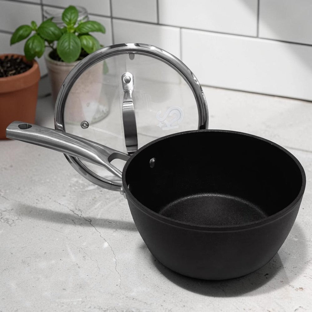 Cacerola 18 CM Antiadherente Negro/Con Tapa De Vidrio/Mango De Acero Inoxidable Kitchen Star - Home Elegance - Home Elegance - Titan.com.pa - 6974898477005
