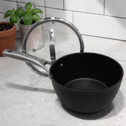 Cacerola 18 CM Antiadherente Negro/Con Tapa De Vidrio/Mango De Acero Inoxidable Kitchen Star - Home Elegance - Home Elegance - Titan.com.pa - 6974898477005