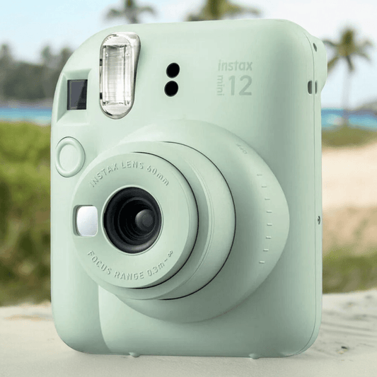 Cámara Fujifilm Mini 12 / Instantánea / Verde - Fujifilm - Titan.com.pa - 74101208221