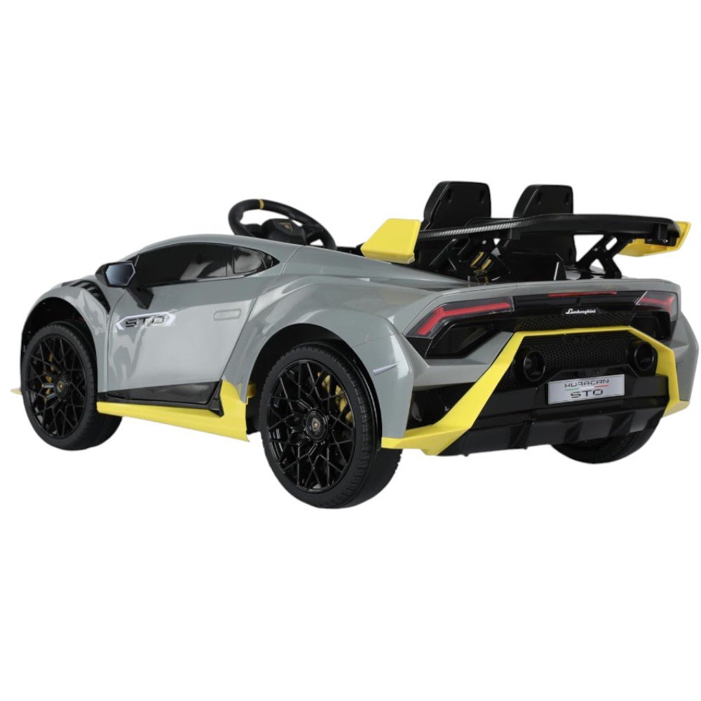 Carro Recargable Lamborghini Huracán STO W/R Gris 12V - Overseas - Titan.com.pa - 2100000080014