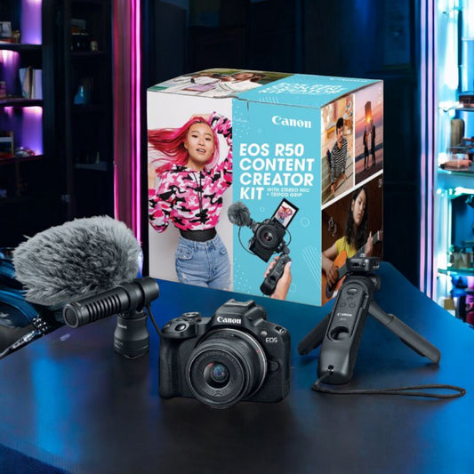 Cámara Canon EOS R50 Content Creator Kit / 5811C059AA / Negro