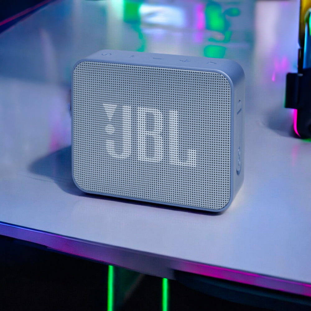 Bocina Portátil JBL Go Essential | A Prueba de Agua | Azul