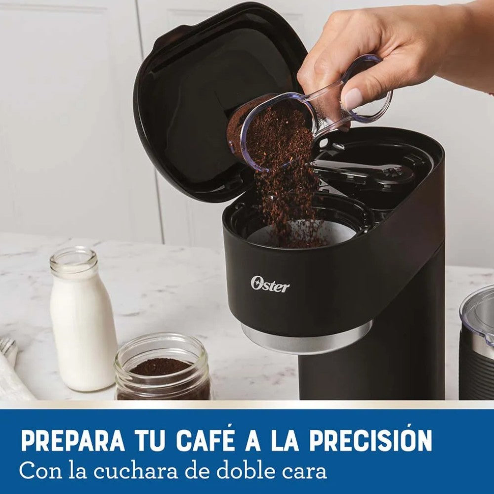 Cafetera Latte Oster 4 en 1 / Con Espumador