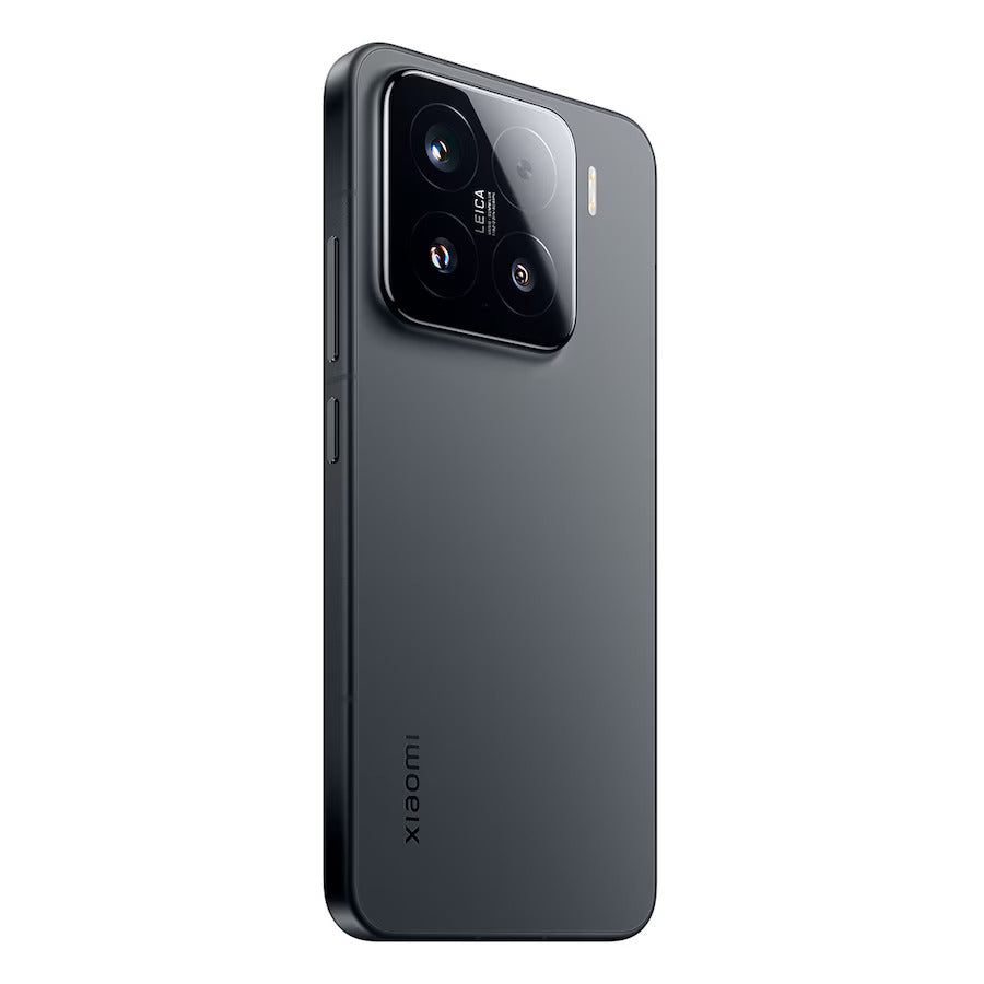 Xiaomi 15 en Titan Panamá. Snapdragon 8 Elite, triple cámara Leica 50MP, AMOLED LTPO 120Hz, 512GB.