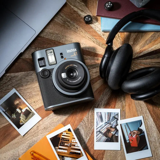 Cámara Fujifilm Instax Mini 41 / Negro