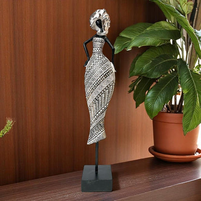 Figura Decorativa Concepts / Dama / 8x6x41 cm / Poliresina - Concepts - Titan.com.pa - 7450119781780