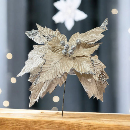 Flor Navideña Poinsettia 30 Cm Natural - Montefiori Christmas - Titan.com.pa - 7453121089431