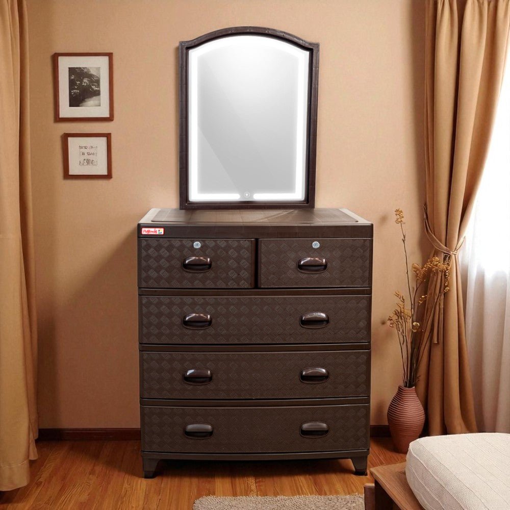 ¡Dale un toque único a tu habitación con el Gavetero Supremo de Plastimas! ¡Práctico, moderno y listo para ti! En Titán Panamá.