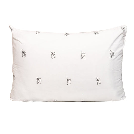 Almohada Hers Adorable Estándar
