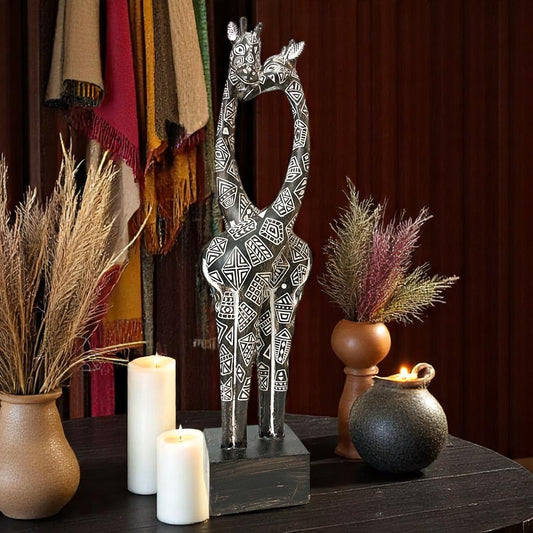 Figura Decorativa Concepts / Jirafa / 10x7x39 cm / Poliresina