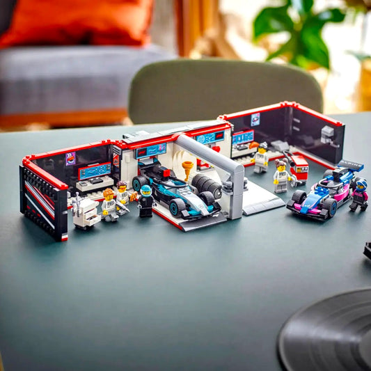 Bloques LEGO Taller de F1® con Autos Mercedes-AMG y Alpine