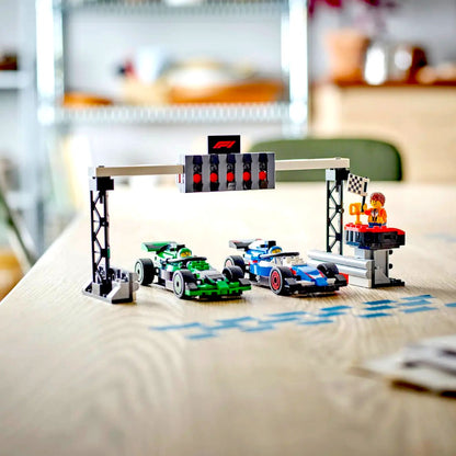 Bloques LEGO Parrilla de F1 con Autos de Carreras VCARB y Sauber