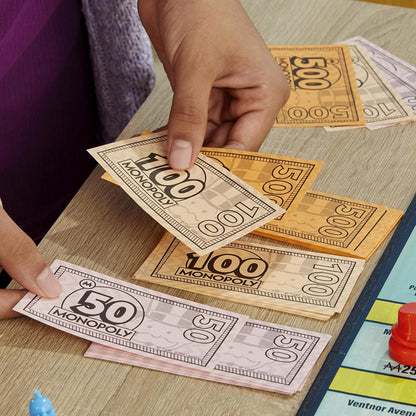 Monopoly Knockout / Hasbro Games