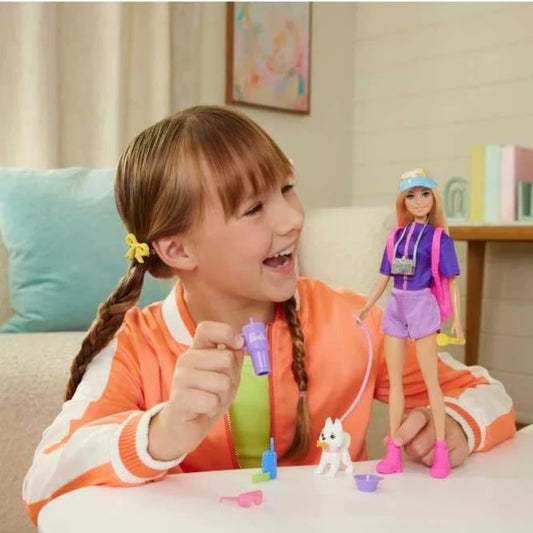 Barbie Malibu Campista con accesorios