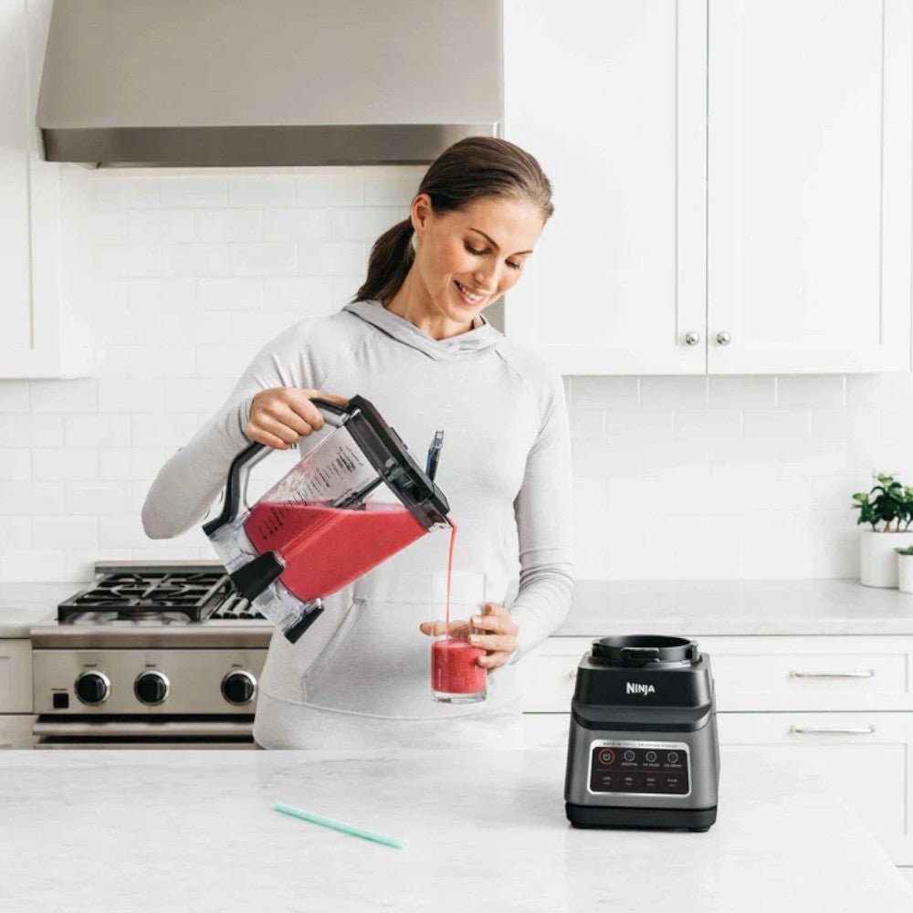 Licuadora Profesional Plus Auto - iQ Ninja 72 Onzas / 1400W / BN701 - Ninja - Titan.com.pa - 622356322386