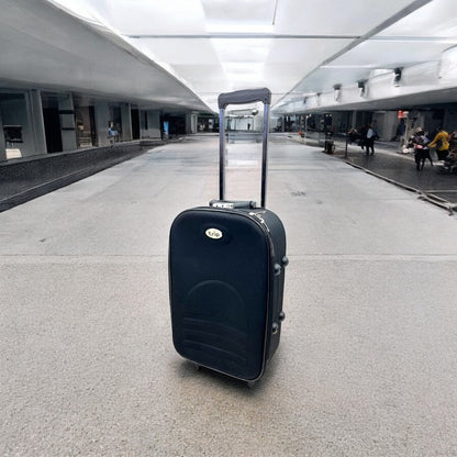 Maleta Lisa de 19" Trip / Negra - Trip - Titan.com.pa - 2100000359691