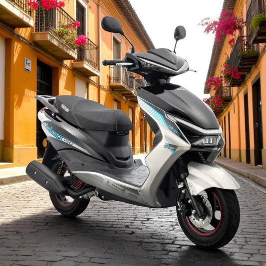 Moto Keeway Scooter BLOG150 / 150CC / Motor Monocilindro / 2 Válvulas / Gris