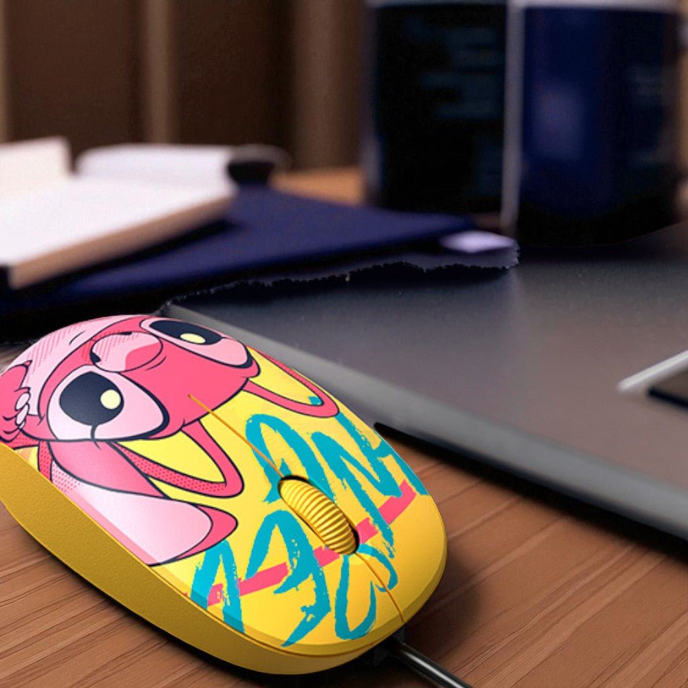 Mouse con cable Xtech Stitch amarillo, compacto y USB plug & play. Desplazamiento suave y diseño divertido para tu escritorio. En Titán Panamá.
