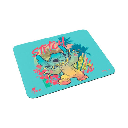 Mouse pad Xtech Stitch azul con superficie de tela y base antideslizante. Precisión, velocidad y diseño divertido para tu escritorio. En Titán Panamá.