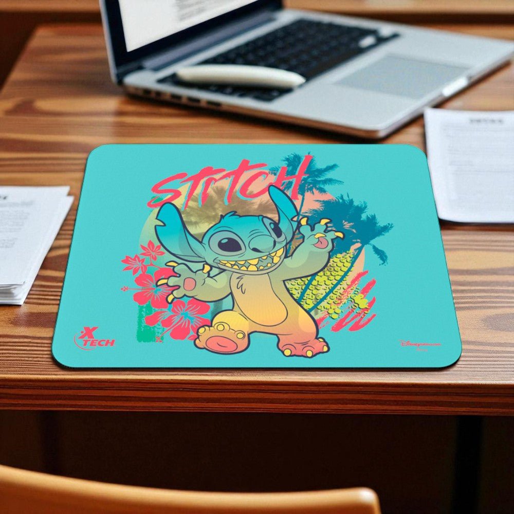 Mouse pad Xtech Stitch azul con superficie de tela y base antideslizante. Precisión, velocidad y diseño divertido para tu escritorio. En Titán Panamá.