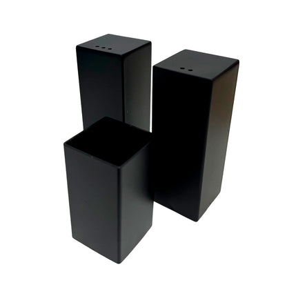 Set de salero y pimentero de metal Home Elegance con base.