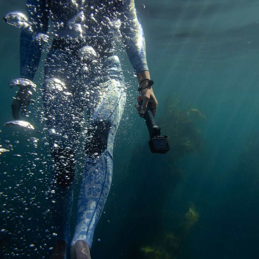 Soporte GoPro Con Empuñador Flotante Para Cámara - GoPro - Titan.com.pa - 818279025576