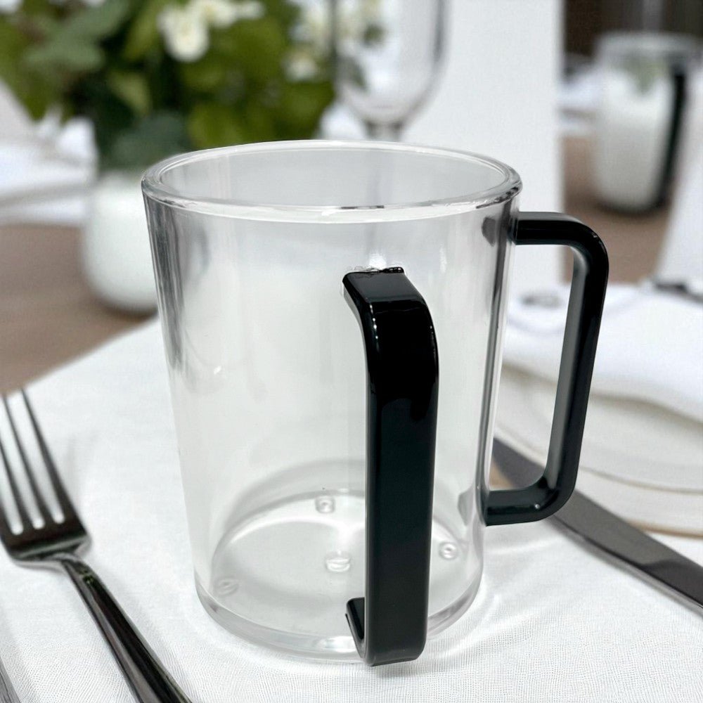 Taza Acrílica Multiusos Lillian de 26 Onzas clara de asas negras. En el Titán Panamá.