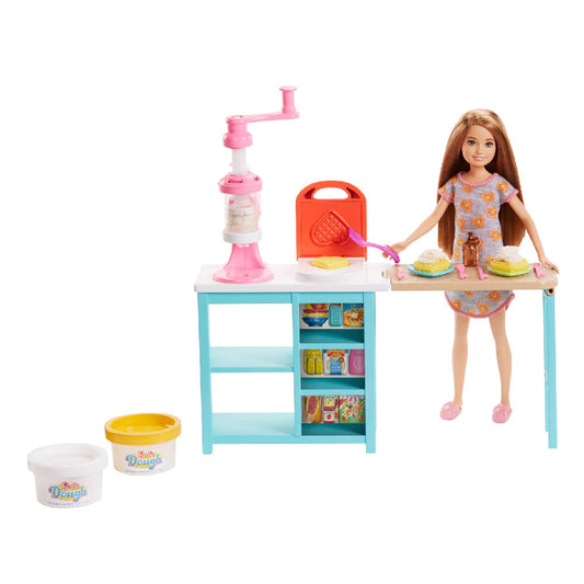 Muñeca Stacie Estación De Postres Barbie